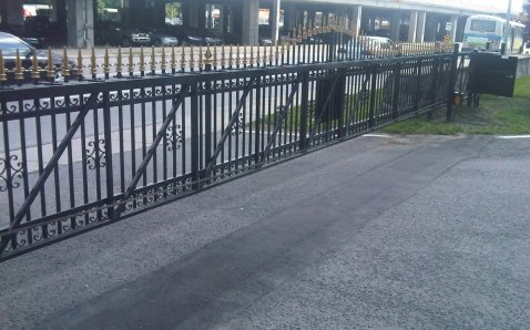 Sliding gates and fences