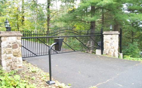 Sliding gates and fences