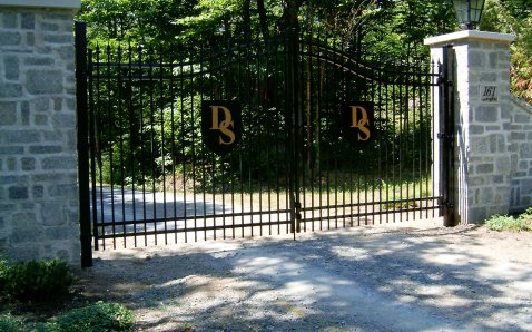 Sliding gates and fences