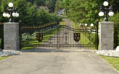 Sliding gates and fences