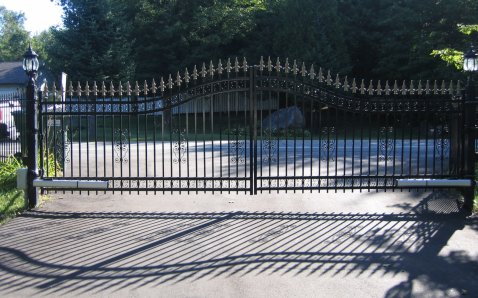 Sliding gates and fences